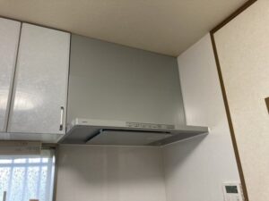 プロペラ式レンジフードを取り替える！　TOTOキッチン　ノンフィルターフード　取替後